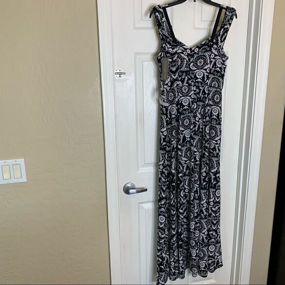New York & Company X Eva Mendes Size Small Black, White, Green Maxi Dress - Picture 6 of 13